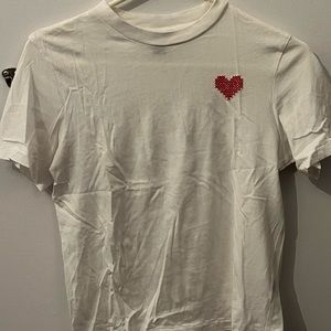White T-Shirt with heart broderie